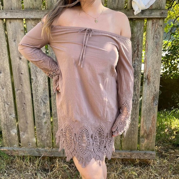 Dress - Picture 2 of 5